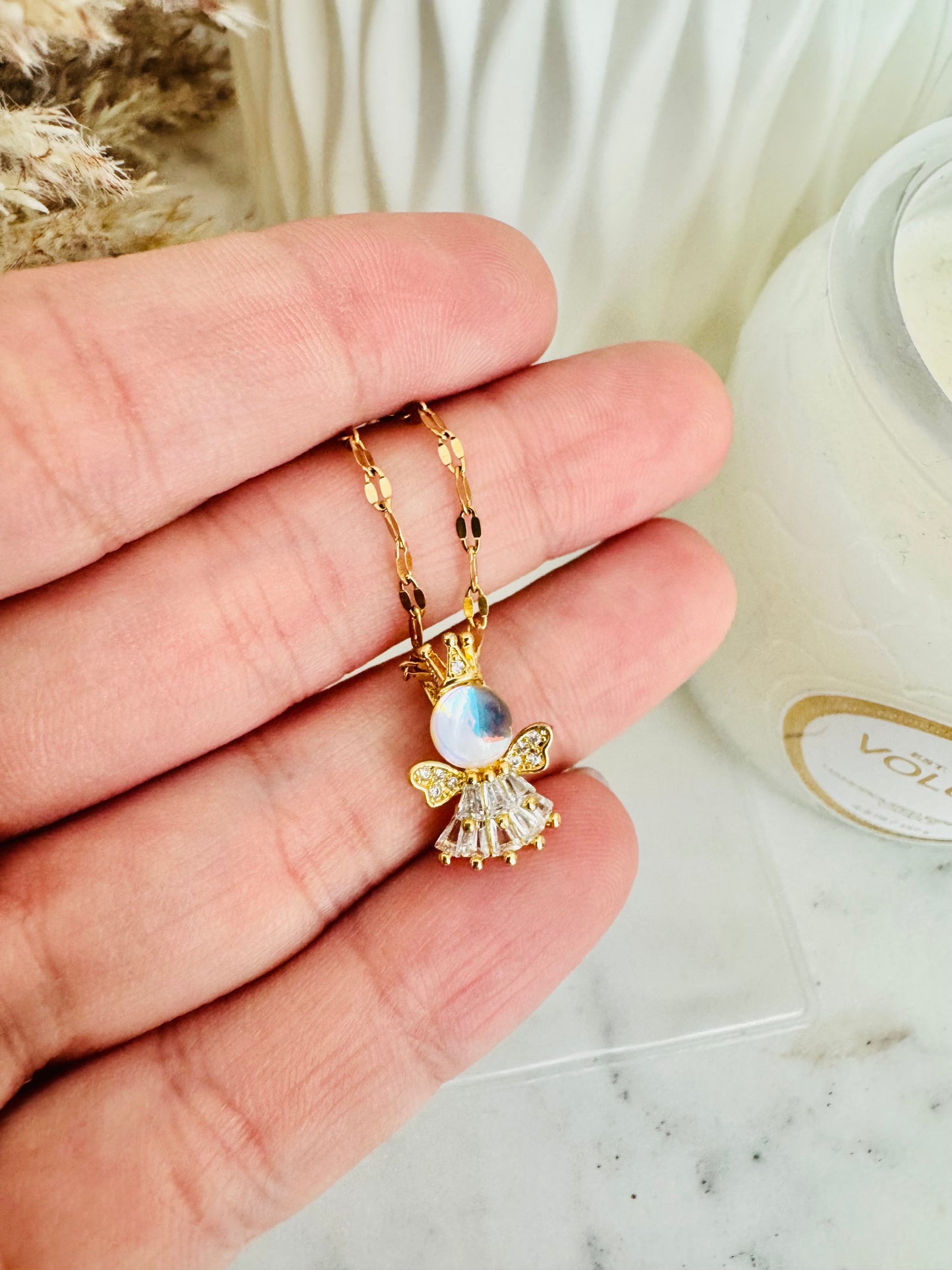 Angel necklace