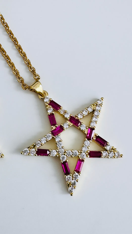 Big star necklace