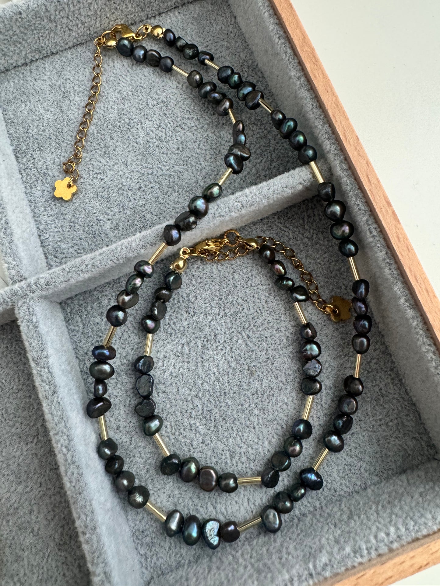 Black pearl set